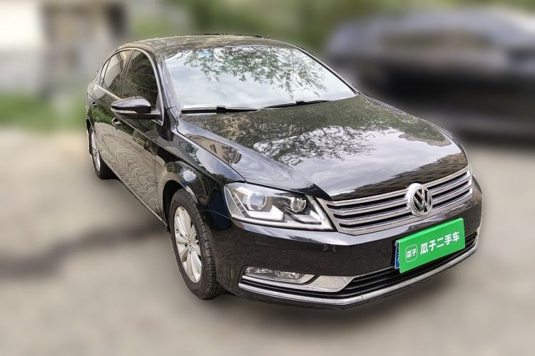 Used Volkswagen Magotan 2012 1.8TSI Luxury Model Front Right 45 Deg