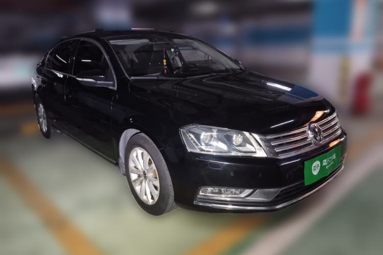 Used Volkswagen Magotan 2012 Revised 1.8TSI Luxury Version Front Right 45 Deg