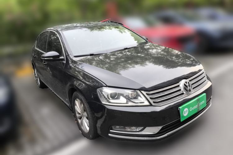 Used Volkswagen Magotan 2012 Revised 1.8TSI Luxury Version Front Right 45 Deg