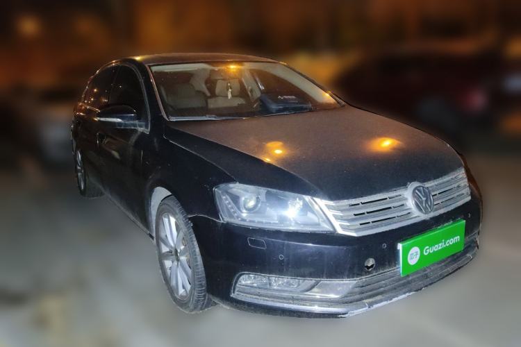 Used Volkswagen Magotan 2012 Facelift 2.0 TSI Prestige Model Front Right 45 Deg