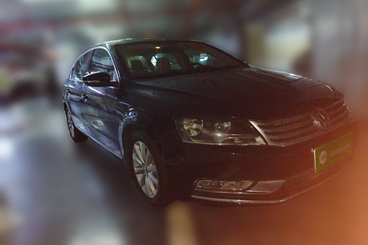 Used Volkswagen Magotan 2012 Revised Version 1.8TSI Leading Edition Front Right 45 Deg