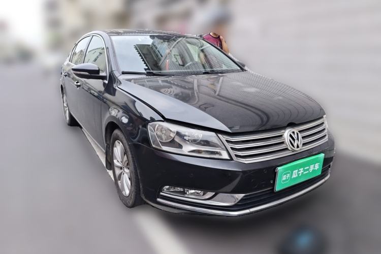 Used Volkswagen Magotan 2012 Revised Version 1.8TSI Leading Edition Front Right 45 Deg