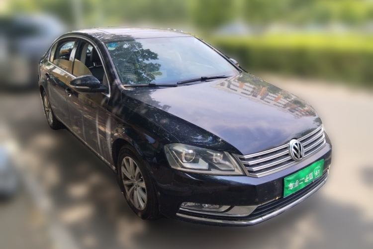 Used Volkswagen Magotan 2012 1.8TSI Luxury Model Front Right 45 Deg