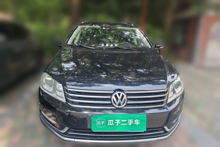 Used Volkswagen Magotan 2012 Travel Edition 2.0 TSI Luxury Version Front
