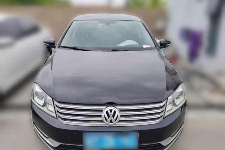 Used Volkswagen Magotan  Front