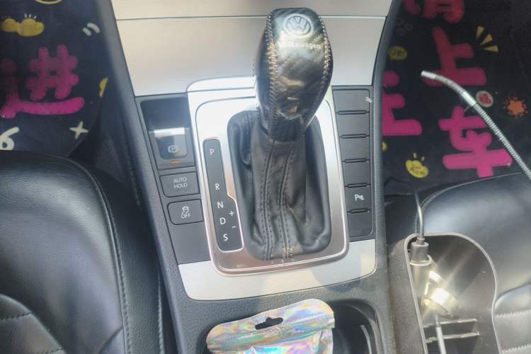 Used Volkswagen Magotan 2012 Facelift 1.8TSI Prestige Model Gear Lever