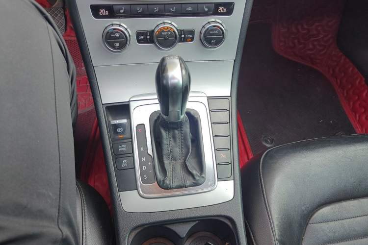Used Volkswagen Magotan 2012 1.8TSI Luxury Model Gear Lever