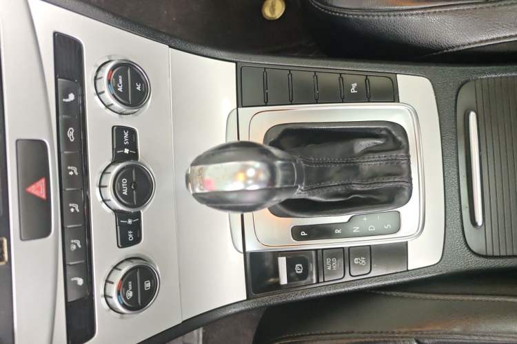 Used Volkswagen Magotan 2012 1.8TSI Luxury Model Gear Lever