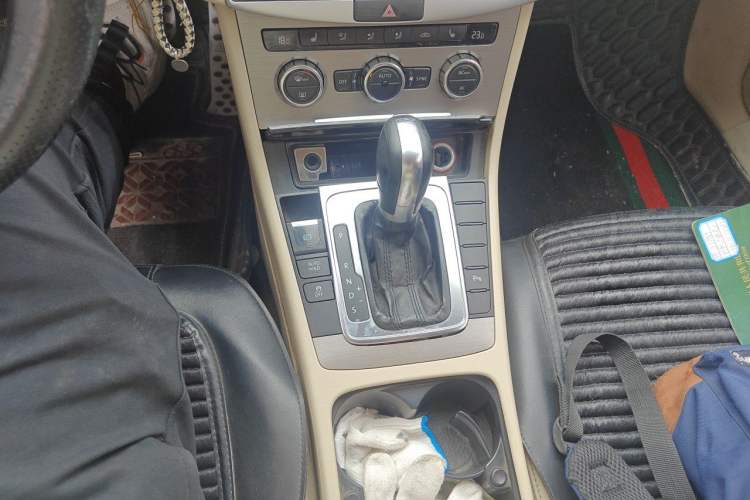 Used Volkswagen Magotan 2012 1.8TSI Luxury Model Gear Lever