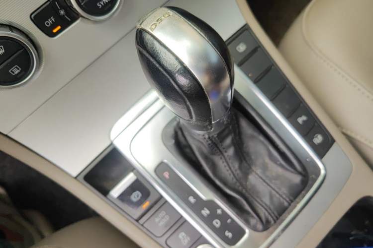 Used Volkswagen Magotan 2012 Facelift 1.8TSI Prestige Model Gear Lever