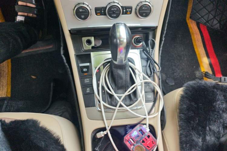 Used Volkswagen Magotan 2012 Revised Version 1.8TSI Leading Edition Gear Lever