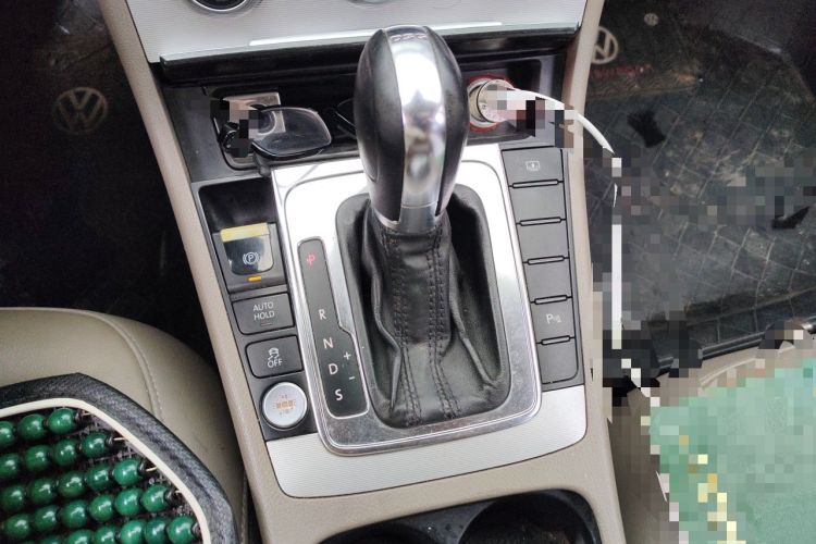 Used Volkswagen Magotan 2012 Facelift 2.0 TSI Prestige Model Gear Lever