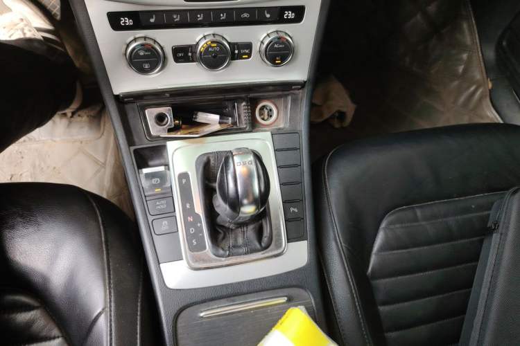 Used Volkswagen Magotan 2012 1.8TSI Luxury Model Gear Lever