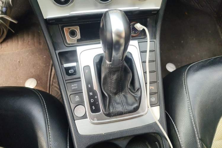 Used Volkswagen Magotan 2012 3.0 FSI Flagship Edition Gear Lever