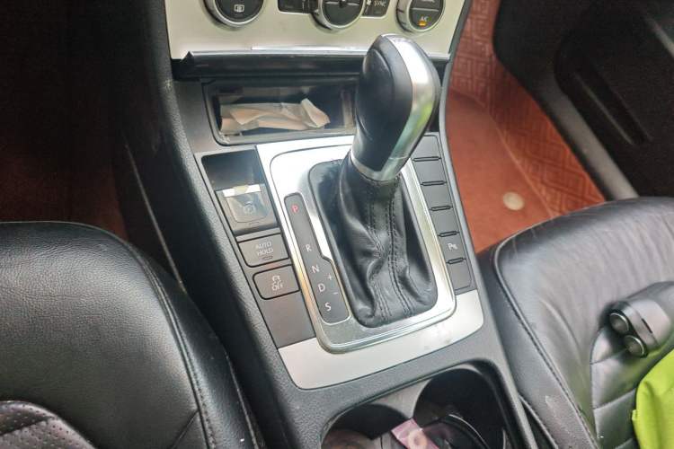 Used Volkswagen Magotan 2012 1.8TSI Luxury Model Gear Lever
