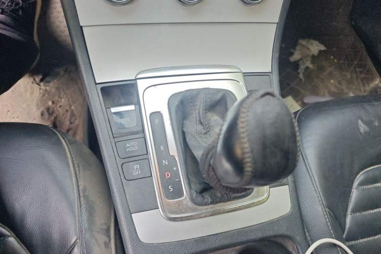 Used Volkswagen Magotan 2012 Revised 1.8TSI Luxury Version Gear Lever