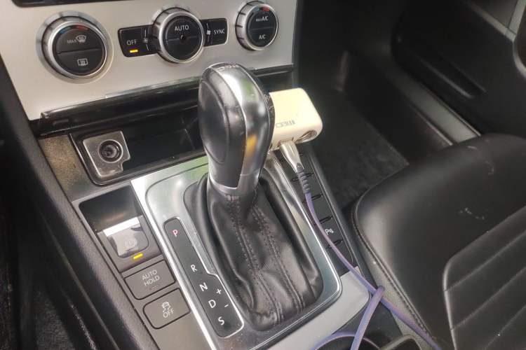 Used Volkswagen Magotan 2012 1.8TSI Luxury Model Gear Lever