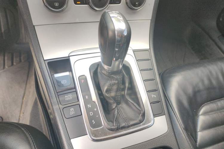 Used Volkswagen Magotan 2012 1.8TSI Luxury Model Gear Lever
