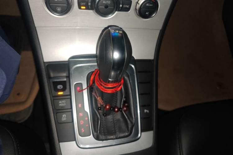Used Volkswagen Magotan 2012 Revised 1.8TSI Luxury Version Gear Lever