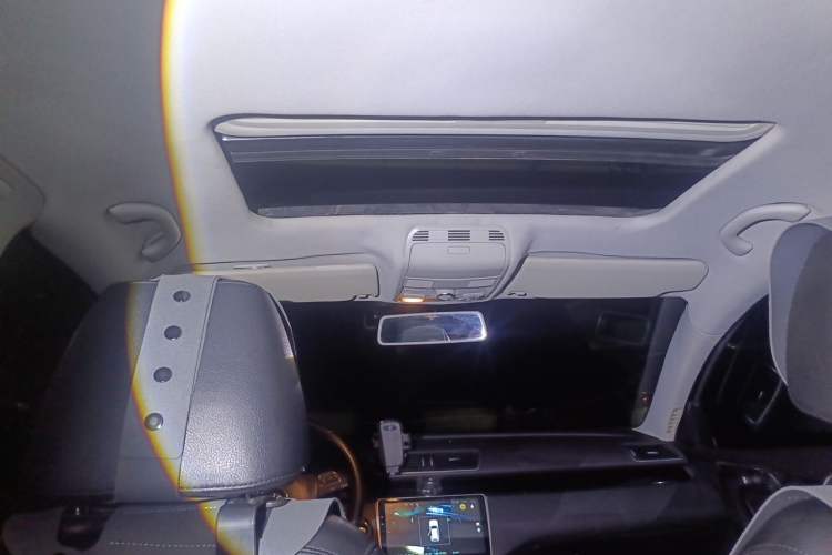 Used Volkswagen Magotan 2012 Revised 1.8TSI Luxury Version Headliner