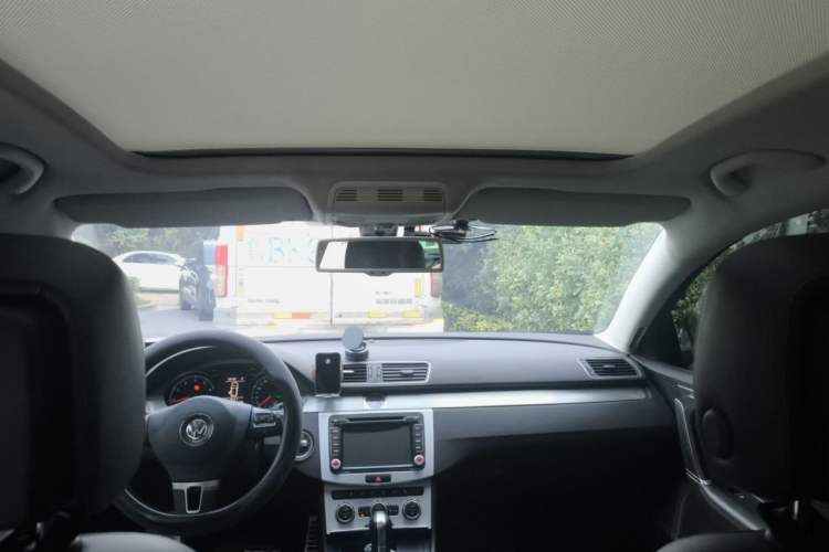 Used Volkswagen Magotan 2012 Travel Edition 2.0 TSI 4x4 Comfort Version Headliner