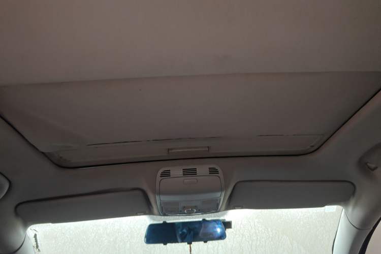 Used Volkswagen Magotan 2012 Revised 1.8TSI Luxury Version Headliner