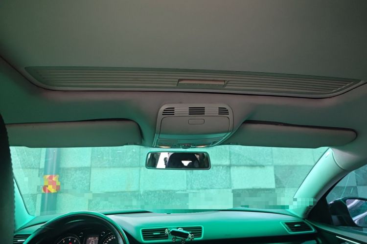 Used Volkswagen Magotan 2012 1.8TSI Luxury Model Headliner