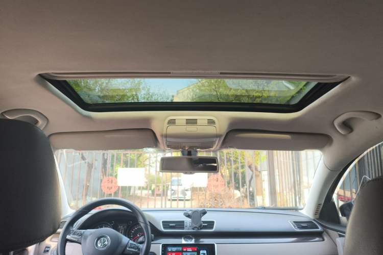Used Volkswagen Magotan 2012 2.0 TSI Prestige Edition Headliner