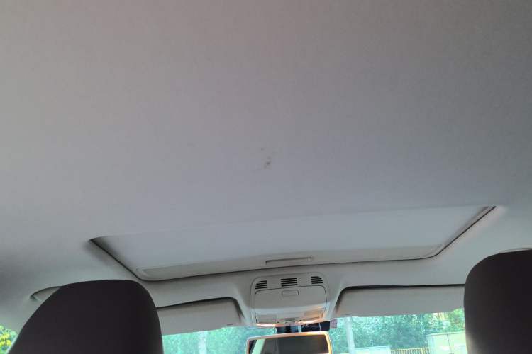 Used Volkswagen Magotan 2012 Revised Version 2.0 TSI Supreme Edition Headliner