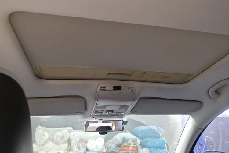 Used Volkswagen Magotan 2012 Revised 1.8TSI Luxury Version Headliner