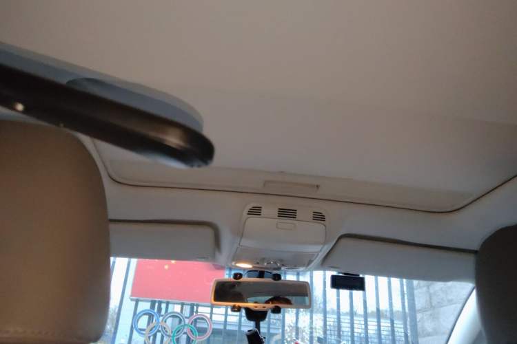 Used Volkswagen Magotan 2012 Facelift 1.8TSI Prestige Model Headliner