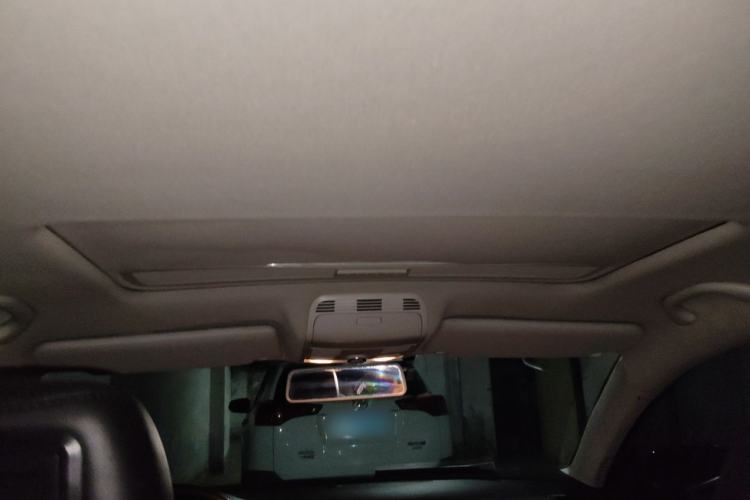 Used Volkswagen Magotan 2012 1.4TSI Luxury Model Headliner
