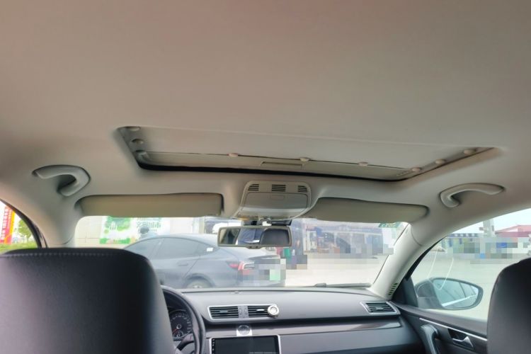 Used Volkswagen Magotan 2012 Facelift 1.8TSI Prestige Model Headliner