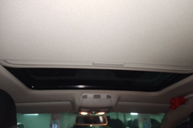 Used Volkswagen Magotan 2012 Revised 1.8TSI Luxury Version Headliner