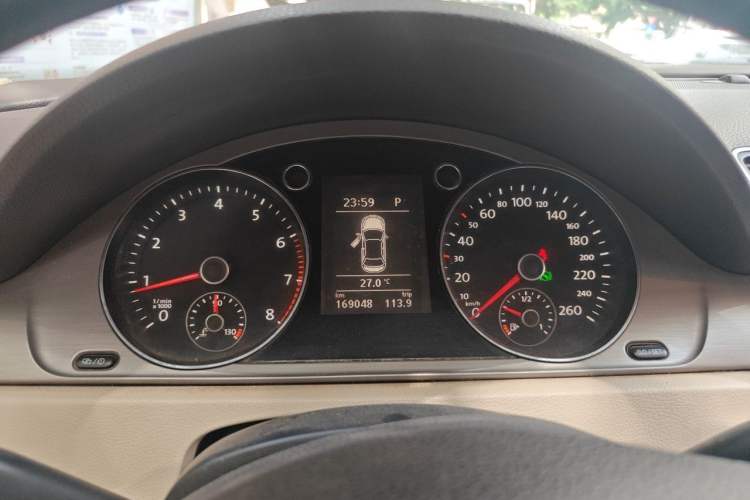Used Volkswagen Magotan 2012 Revised 1.8TSI Luxury Version Instrument Cluster