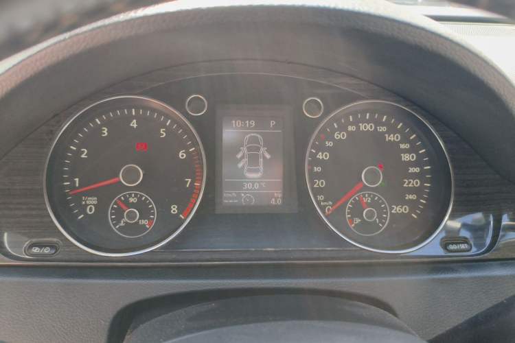 Used Volkswagen Magotan 2012 Facelift 1.8TSI Prestige Model Instrument Cluster