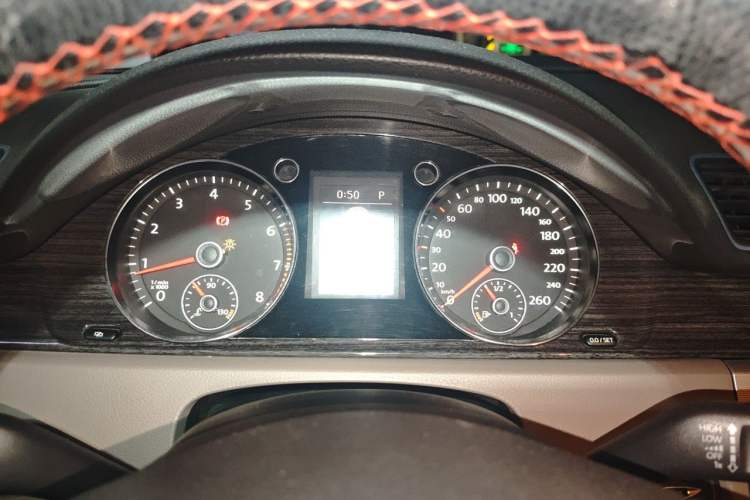 Used Volkswagen Magotan 2012 2.0 TSI Prestige Edition Instrument Cluster