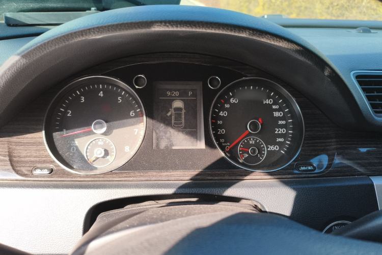 Used Volkswagen Magotan 2012 Facelift 2.0 TSI Prestige Model Instrument Cluster
