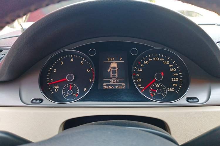 Used Volkswagen Magotan 2012 Revised 1.8TSI Luxury Version Instrument Cluster