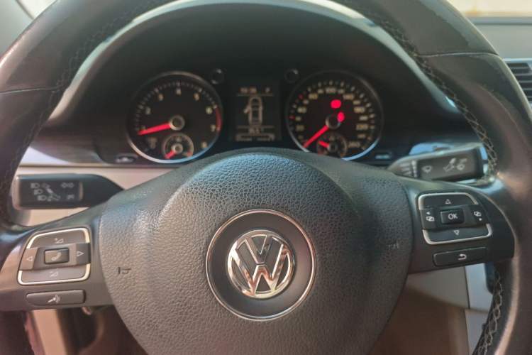 Used Volkswagen Magotan 2012 1.8TSI Prestige Model Instrument Cluster