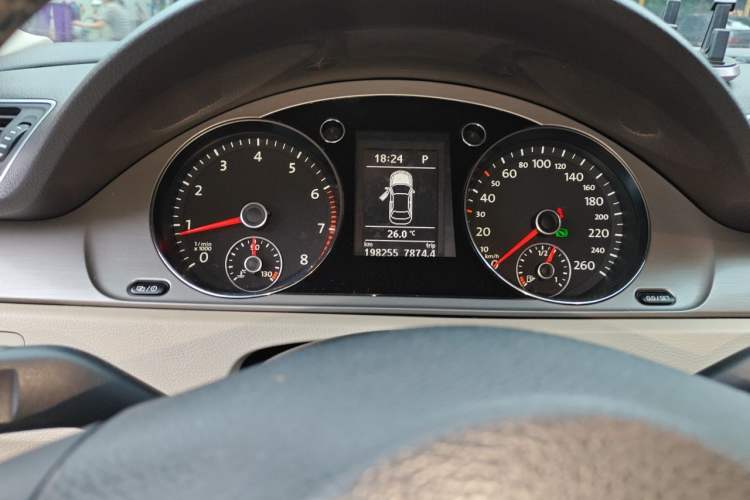 Used Volkswagen Magotan 2012 1.8TSI Luxury Model Instrument Cluster
