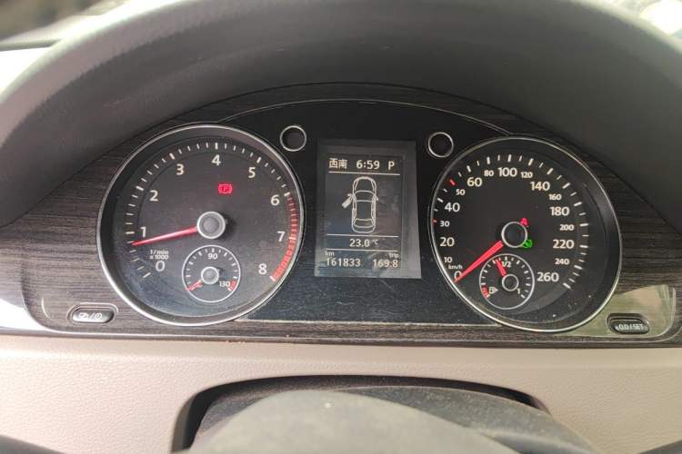 Used Volkswagen Magotan 2012 Facelift 1.8TSI Prestige Model Instrument Cluster