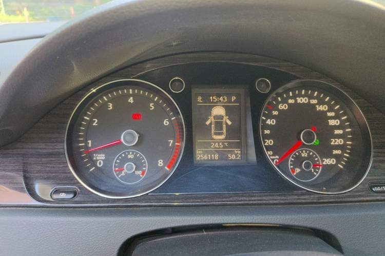 Used Volkswagen Magotan 2012 Facelift 1.8TSI Prestige Model Instrument Cluster