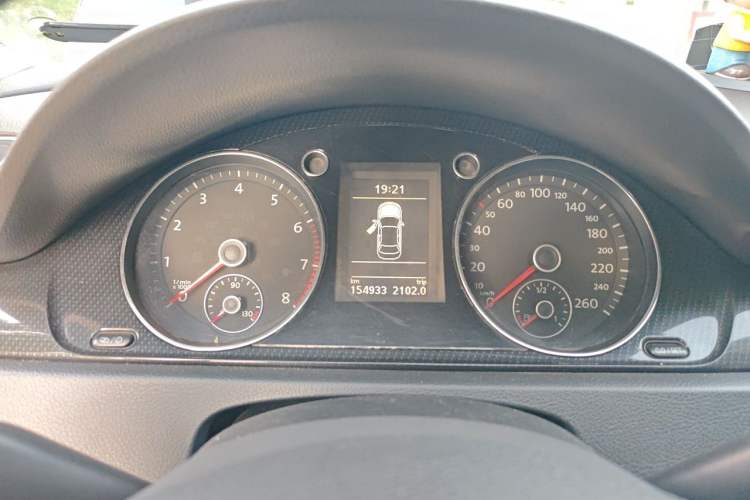 Used Volkswagen Magotan 2012 Revised 1.8TSI Luxury Version Instrument Cluster