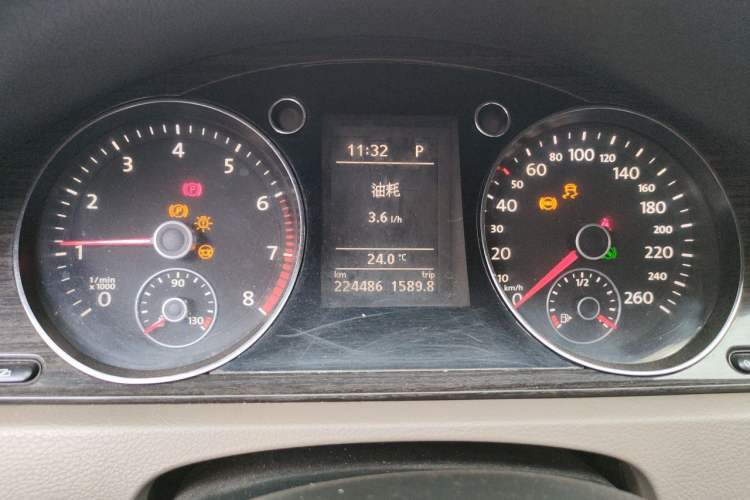 Used Volkswagen Magotan 2012 Facelift 2.0 TSI Prestige Model Instrument Cluster