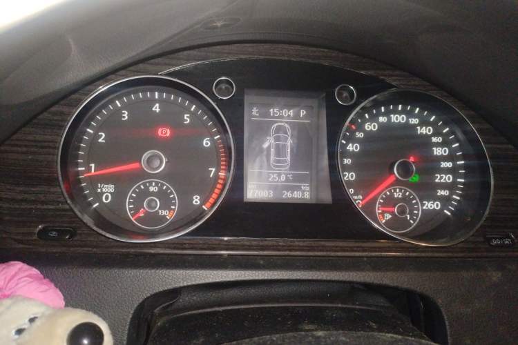 Used Volkswagen Magotan 2012 1.8TSI Prestige Model Instrument Cluster