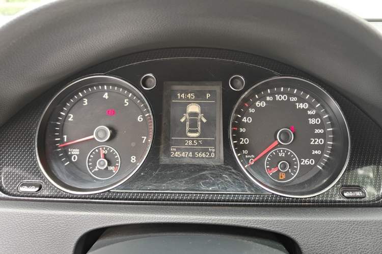 Used Volkswagen Magotan 2012 Revised 1.8TSI Luxury Version Instrument Cluster