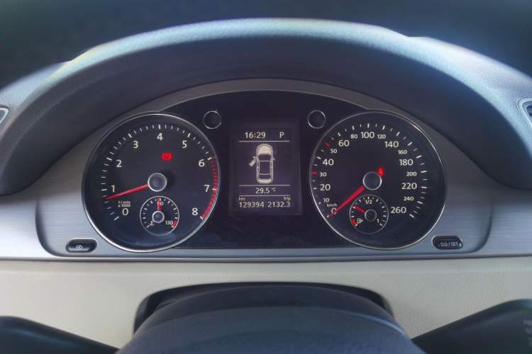 Used Volkswagen Magotan 2012 1.8TSI Comfort Model Instrument Cluster