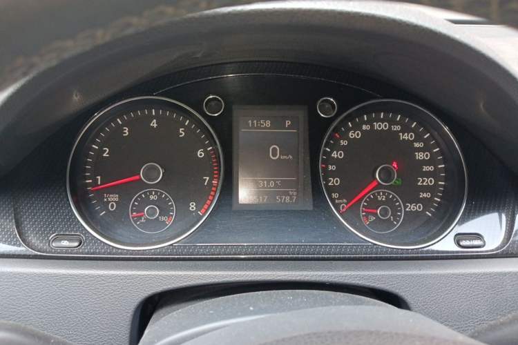 Used Volkswagen Magotan 2012 Revised 1.8TSI Luxury Version Instrument Cluster