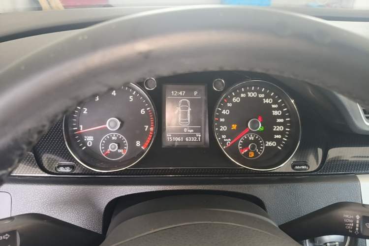 Used Volkswagen Magotan 2012 Revised Version 1.8TSI Leading Edition Instrument Cluster